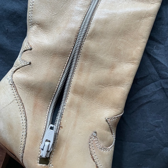 Vintage Tan Leather Cowgirl Boots 5 - Picture 12 of 17